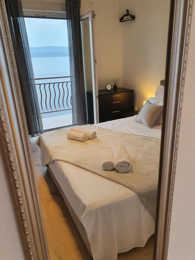 Apartment Zadoda Omiš Exterior foto